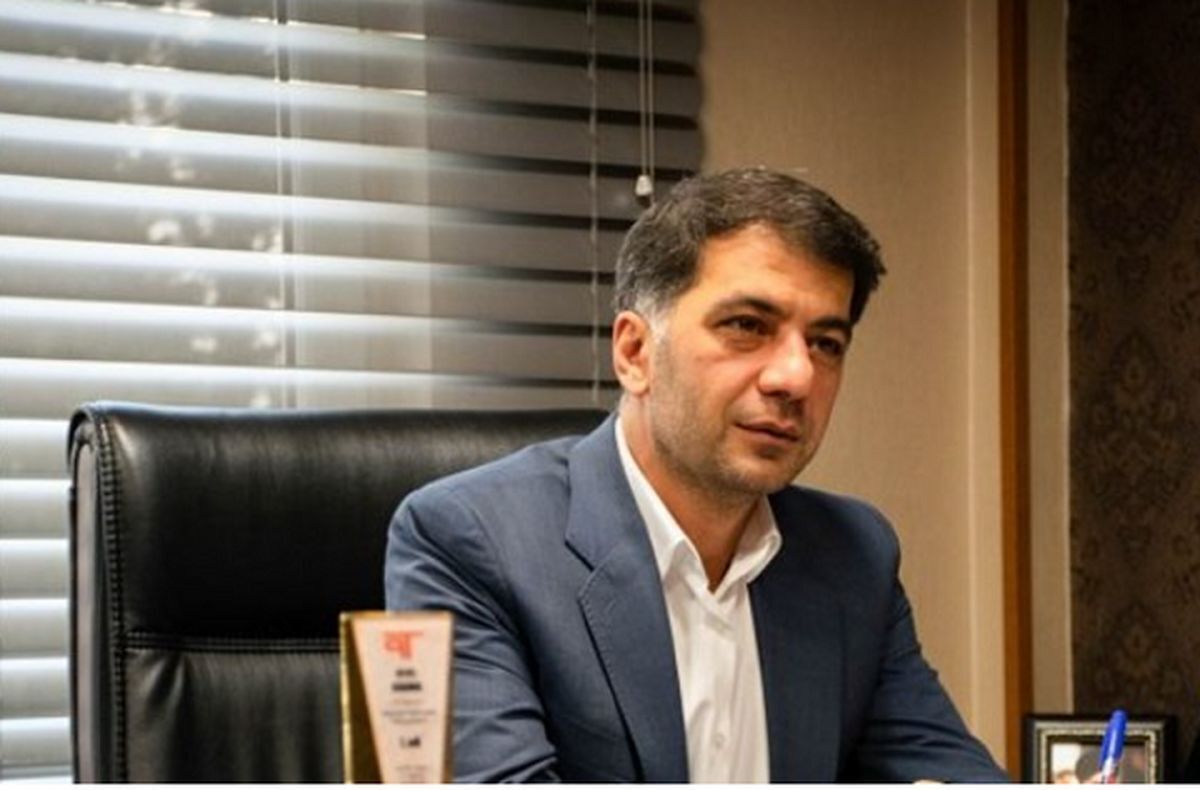 انتخاب مشاور رسانه‌ای از سوی حجت کریمی بار دیگر انتقاد‌هایی را از سوی هواداران متوجه سرپرست باشگاه کرده است.