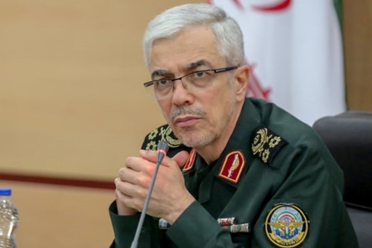 رئیس ستادکل نیروهای مسلح با تأکید بر اینکه گروهک مزدور منافقین هم‌اکنون بیش از گذشته به دریوزگی افتاده‌ است، گفت: این سرنوشت برای اپوزیسیونی که به ملت و وطن خود پشت کرده‌اند و دلخوش به پشتیبانی دشمنان ملت ایرانند، باید عبرت‌آموز باشد.