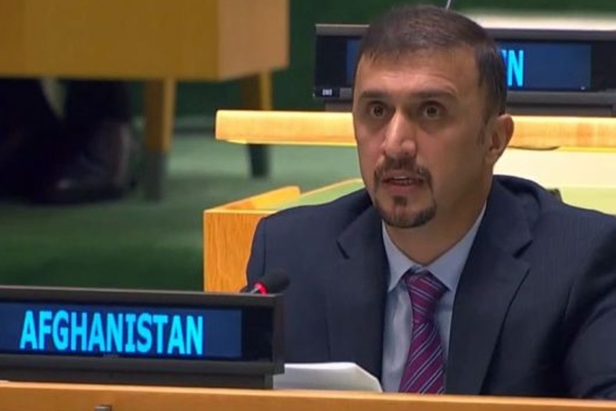 سرپرست نمایندگی دائمی افغانستان در سازمان ملل به سخنان مجاهد مبنی بر اکثریت بودن قوم پشتون واکنش نشان داد.