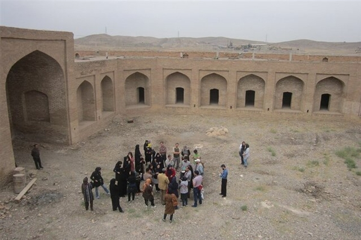 وزیر میراث فرهنگی، گردشگری و صنایع‌ دستی گفت: طی دو ماه نخست امسال ۸۵۰ هزار گردشگر وارد کشور شده که نسبت به مدت مشابه پارسال ۵۵ درصد افزایش را نشان می‌دهد.