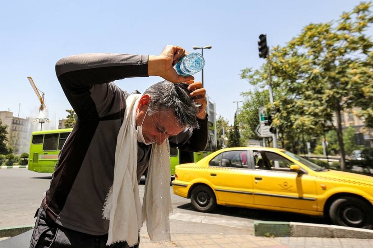 صبح امروز شایعه تعطیلی سراسری به دلیل درخواست وزارت نیرو نیز در فضای مجازی چرخید، اما نتایج پیگیری‌ها حاکی از آن است که روند تامین برق سراسری بدون مشکل درحال انجام بوده و هیچ درخواستی از وزارت نیرو مبنی بر تعطیلی به هیئت دولت ارسال نشده است.