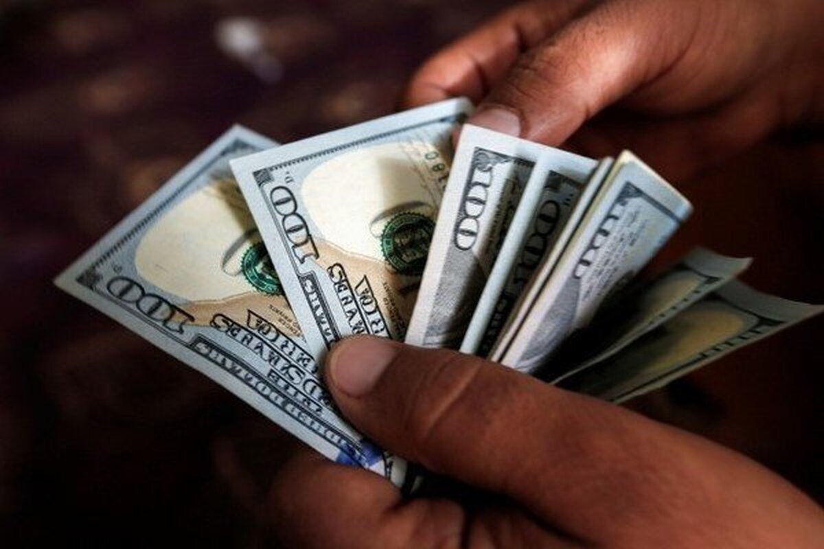 سخنگوی مرکز مبادله ارز و طلای کشور گفت: تامین و تخصیص ارز اربعین زائران حسینی در دستور کار بانک مرکزی قرار دارد.