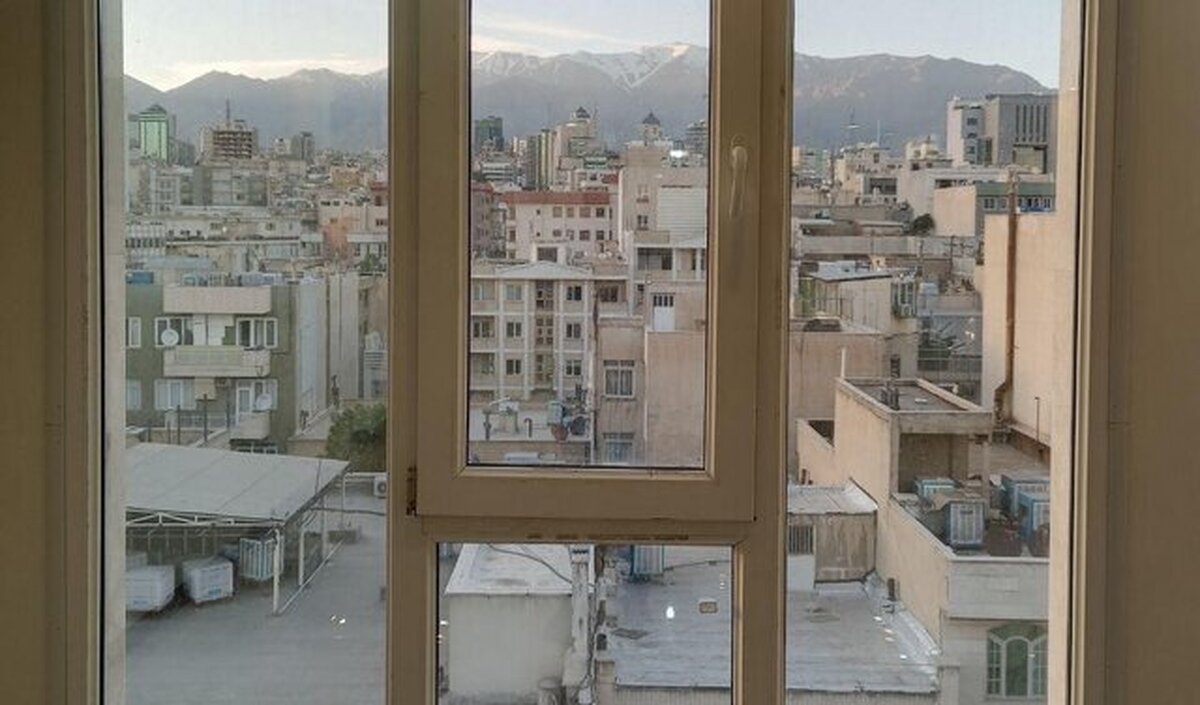 آخرین ارقام حاکی از آن است هزینه وام مسکن برای متقاضیان نسبت به حدود ۱۰ روز قبل افزایش یافته است و متأهل‌های ساکن پایتخت برای دریافت این وام باید بیش از ۱۷۲ میلیون تومان پرداخت کنند.