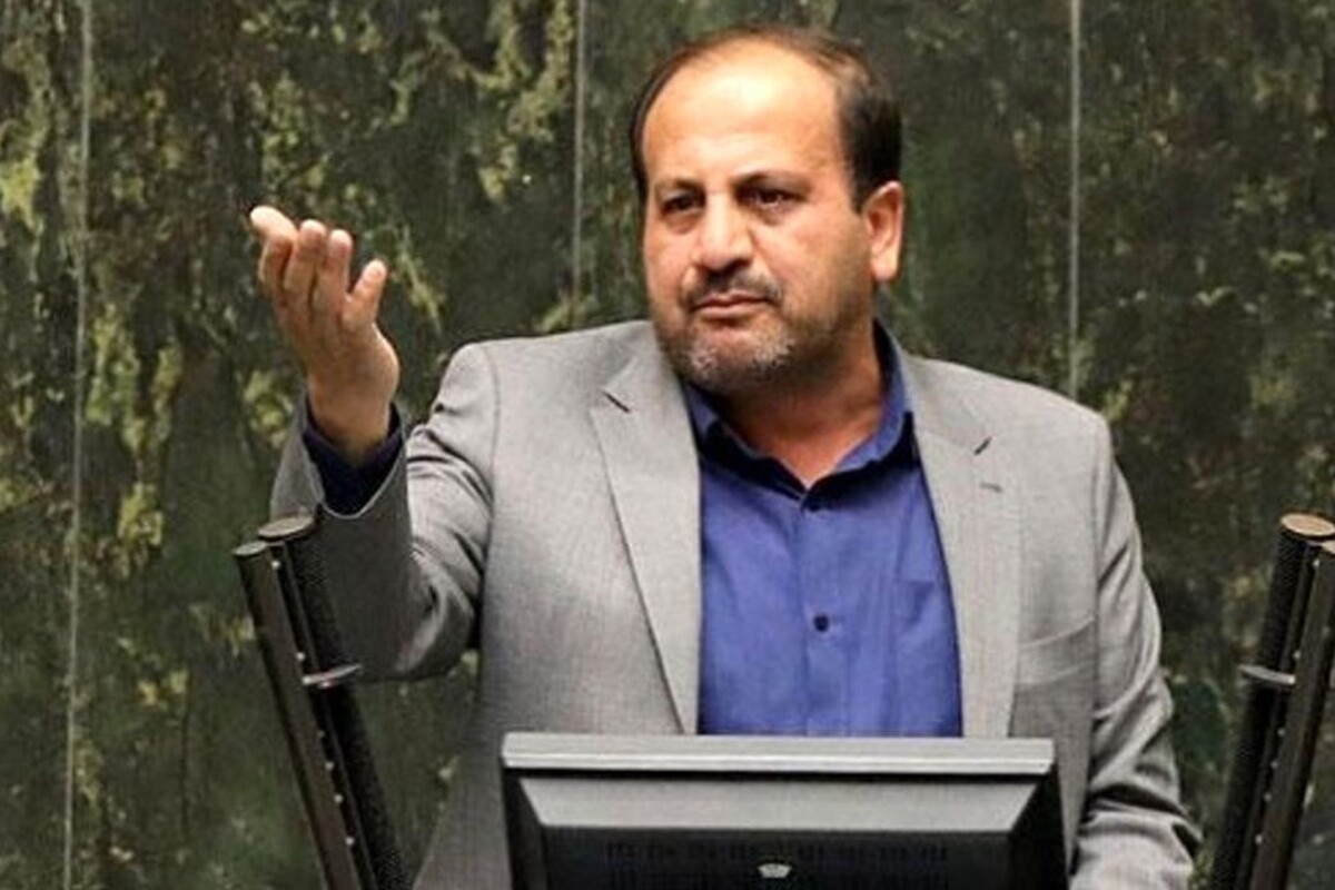 نماینده مردم علی آباد کتول گفت: امروز بیشتر صادرات کشور فقط پتروشیمی است از این رو تقاضا داریم بر اساس اصل قانون اساسی مناطق آزاد صادرات محور باشند و از مافیای واردات جلوگیری شود.