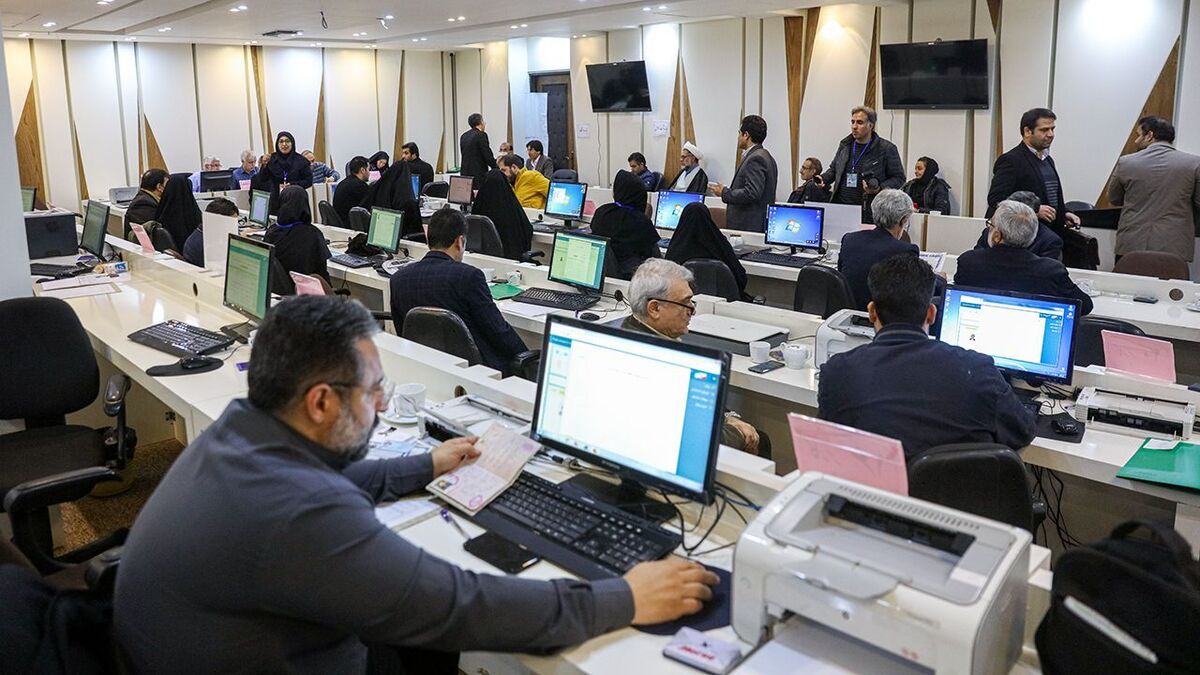 سخنگوی ستاد انتخابات کشور درباره پیش‌ثبت‌ نام از داوطلبان نمایندگی مجلس شورای اسلامی گفت: درگاه وزارت کشور از ۱۶ تا ۲۲ مرداد از ساعت ۸ الی ۱۸ آمادۀ انجام پیش‌ثبت‌ نام خواهد بود.