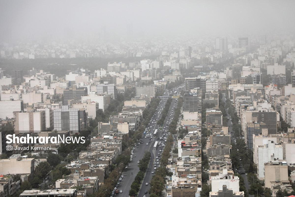کارشناس مرکز پیش‌بینی هواشناسی خراسان رضوی ضمن اشاره به ناسالم بودن هوای مشهد، گفت: پدیده غالب جوی در سطح استان وزش باد شدید است که در برخی نقاط همراه با گردوخاک و کاهش کیفیت هوا و میدان دید است.