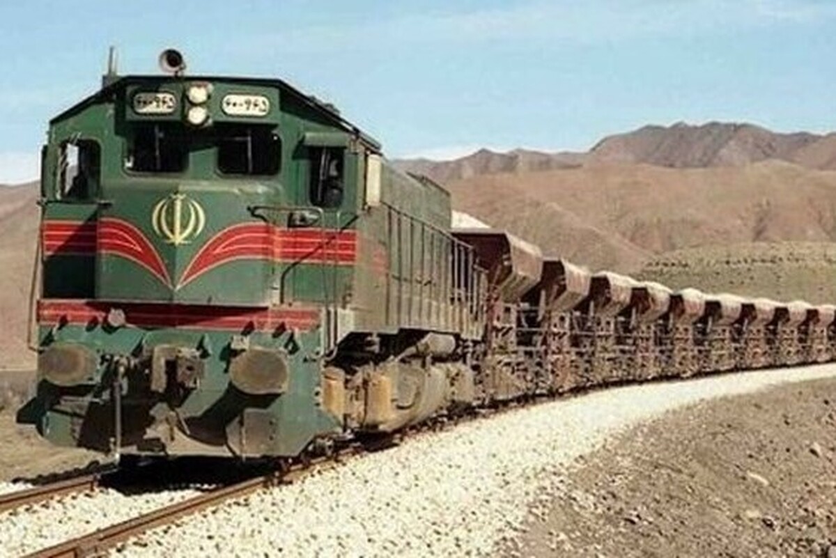 مدیرکل راه آهن آذربایجان غربی گفت: قطار تهران - ارومیه از ریل خارج نشده است.