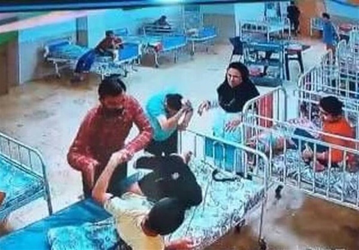 معاون توانبخشی و مسئول بازرسی استان سازمان بهزیستی استان بوشهر برکنار شدند.