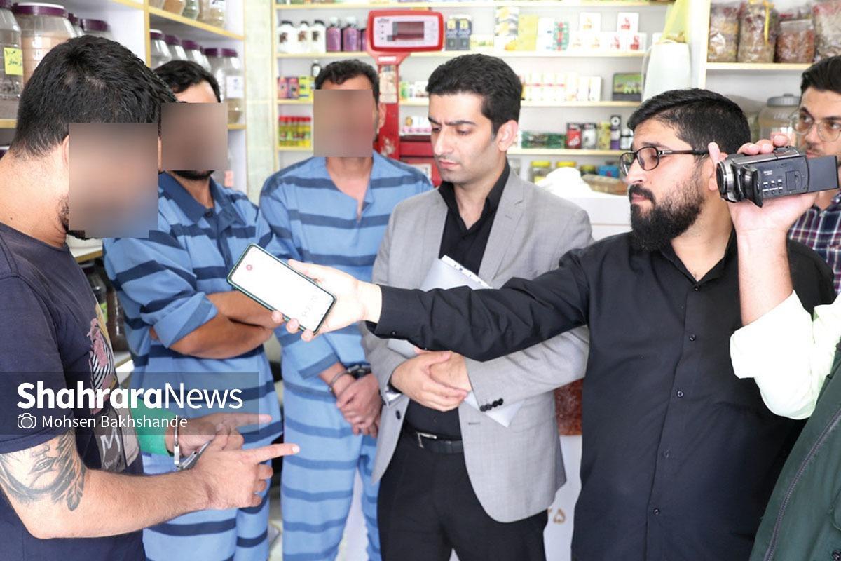 صحنه قتل یک جوان در مغازه‌ای بازسازی شد که پارسال نیز صحنه قتل دیگری بود.