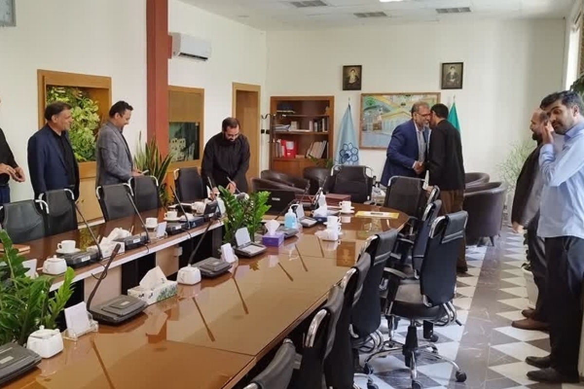 روسای کمیته‌ها و مسئولین ستاد اربعین حسینی شهرداری مشهد منصوب و این احکام توسط معاون مالی و پشتیبانی به عنوان رییس ستاد اربعین حسینی اهدا شد.