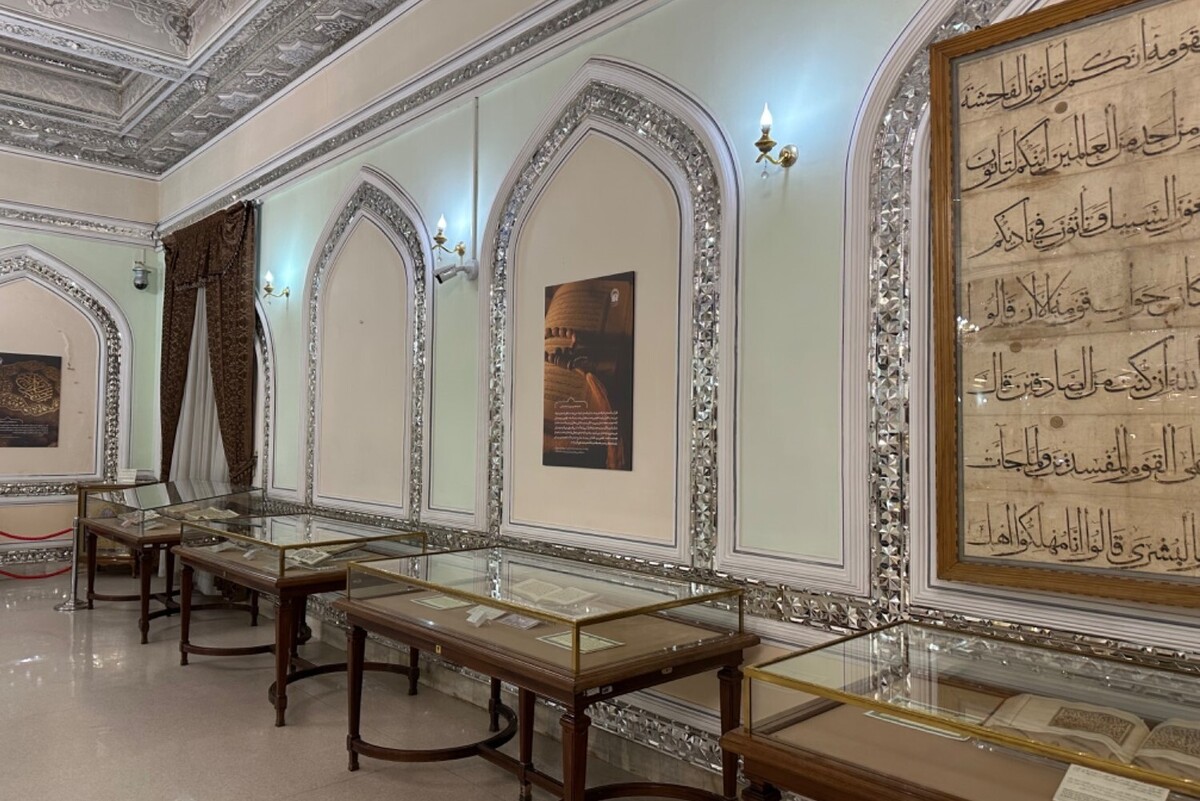 جزوات قرآنی خطی منسوب به دستخط مبارک امام رضا‌(ع) موجود در موزه رضوی چاپ فاکسیمیله (همانند‌سازی) و پس از آن منتشر می‌شود.