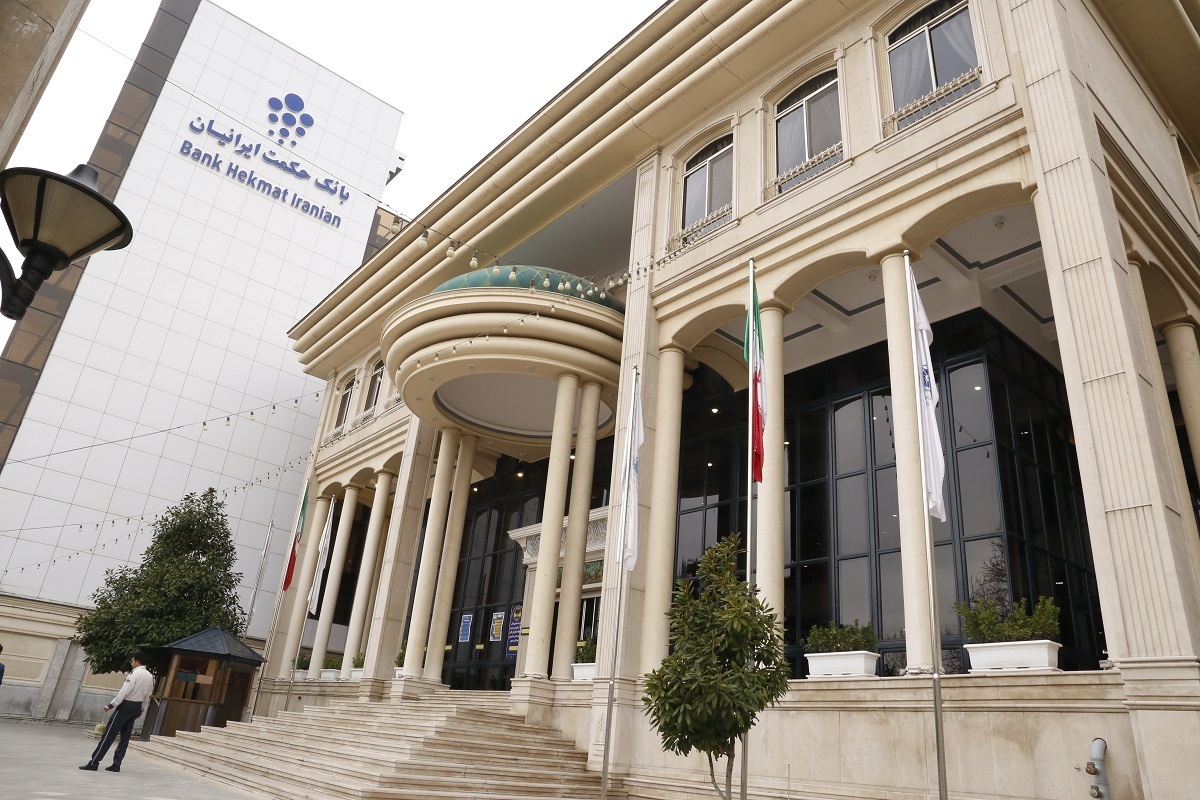 نشست کمیسیون کسب‌وکارهای دانش‌بنیان و اقتصاد دیجیتال اتاق بازرگانی خراسان رضوی با حضور هوش مصنوعی همراه بود.