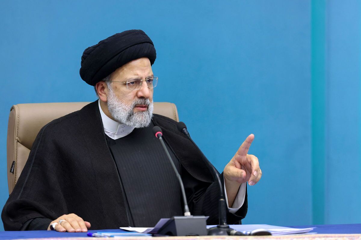 رئیس جمهور گفت: استفاده از ظرفیت‌ها و استعداد‌های برجسته مردمی برای سرعت بخشیدن به روند توسعه استان سیستان و بلوچستان باید بیش از پیش مورد توجه قرار بگیرد.