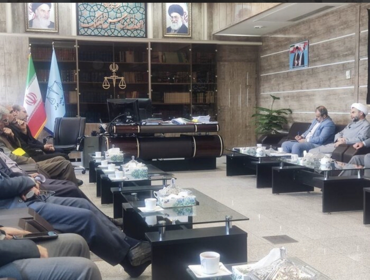 معاون حقوقی، امور مجلس و پشتیبانی وزارت نیرو گفت: در حال حاضر خیلی از روستاها دچار تنش آبی شده اند و در این راستا آب رسانی به حدود ۱۷ هزار روستا در حال انجام است که ۷۰۰ روستا از این تعداد مربوط به استان خراسان رضوی است.