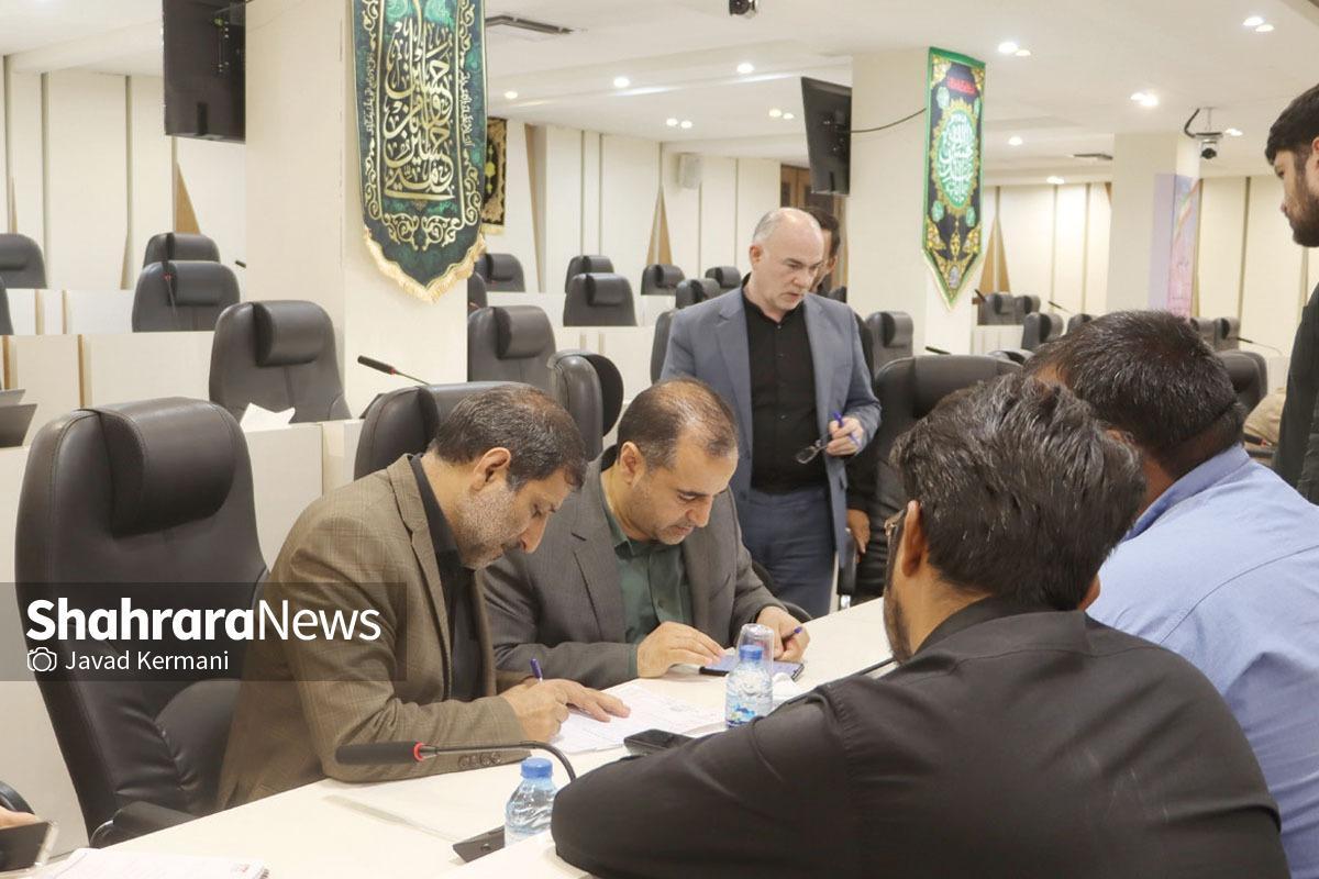 فرماندار مشهد در  نشست مردمی، آغاز  افزایش قیمت نان از  مشهد را  تکذیب کرد.