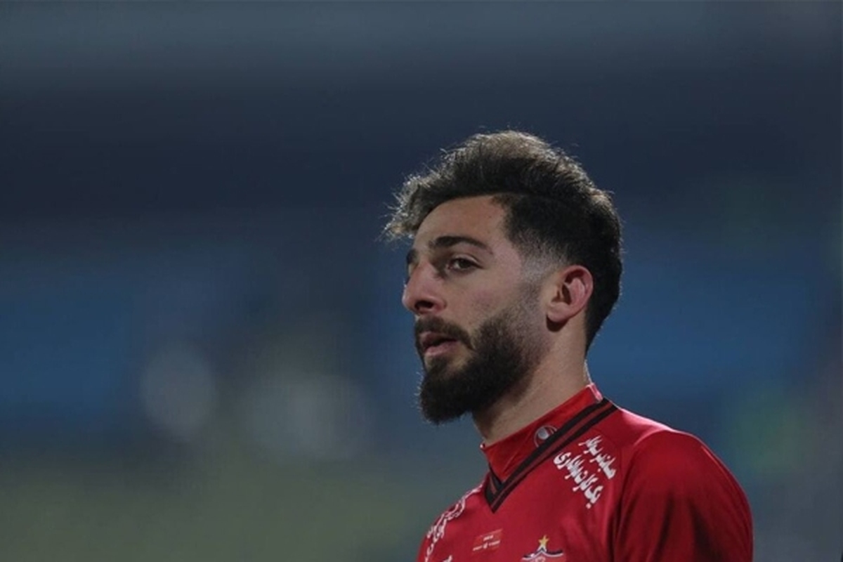 سرمربی و مدیرعامل پرسپولیس بر سر مهاجم این تیم اختلاف نظر دارند.