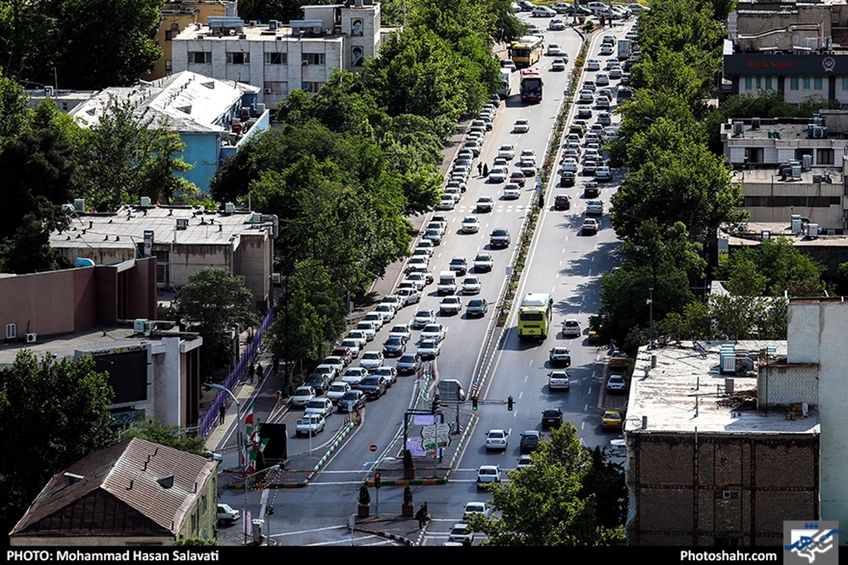 کارشناس مرکز پیش‌بینی هواشناسی خراسان رضوی ضمن اشاره به ماندگاری هوای خنک در سطح استان گفت: از بعدازظهر امروز در مشهد وزش باد شدید همراه با گردوخاک خواهد بود.