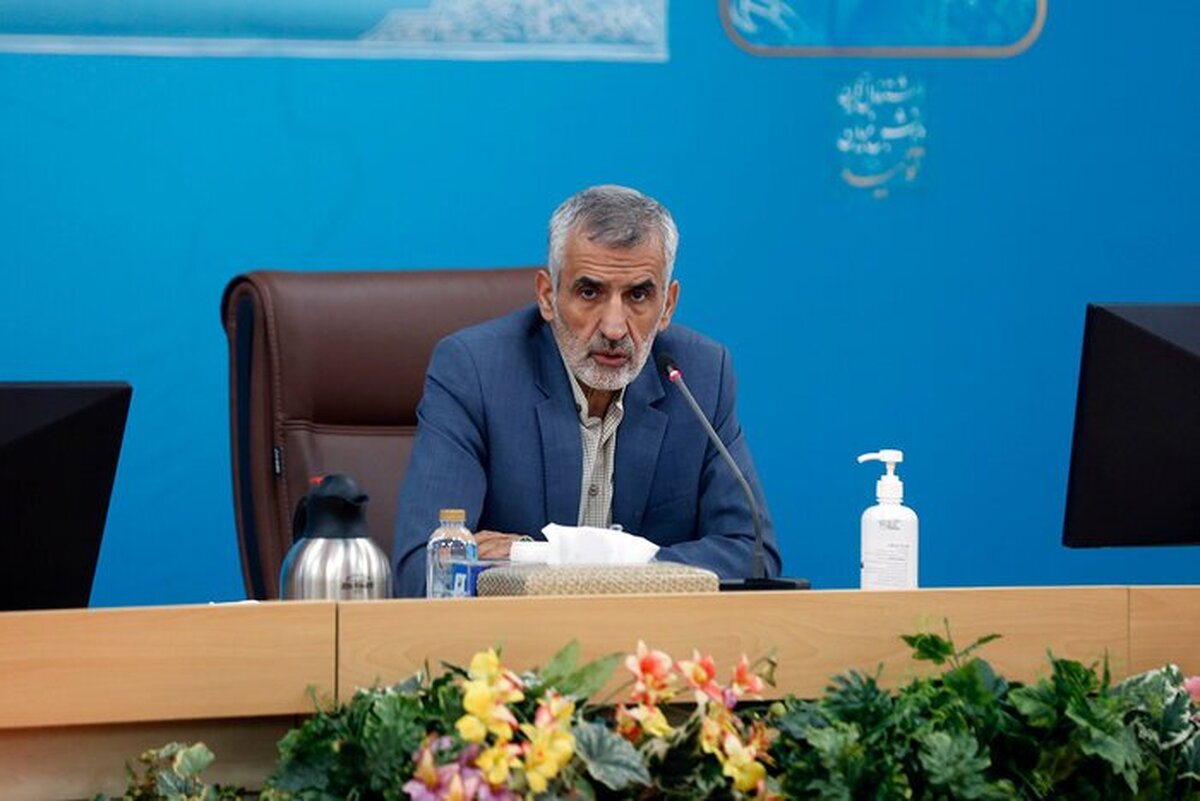 پارکینگ‌های شهرستان و مرز بین المللی مهران با پیگیری؛ مدیریت و اقدامات جهادی مسئولان هم اکنون به عنوان مهمترین گذرگاه مرزی متحول شده و توسعه یافته است.