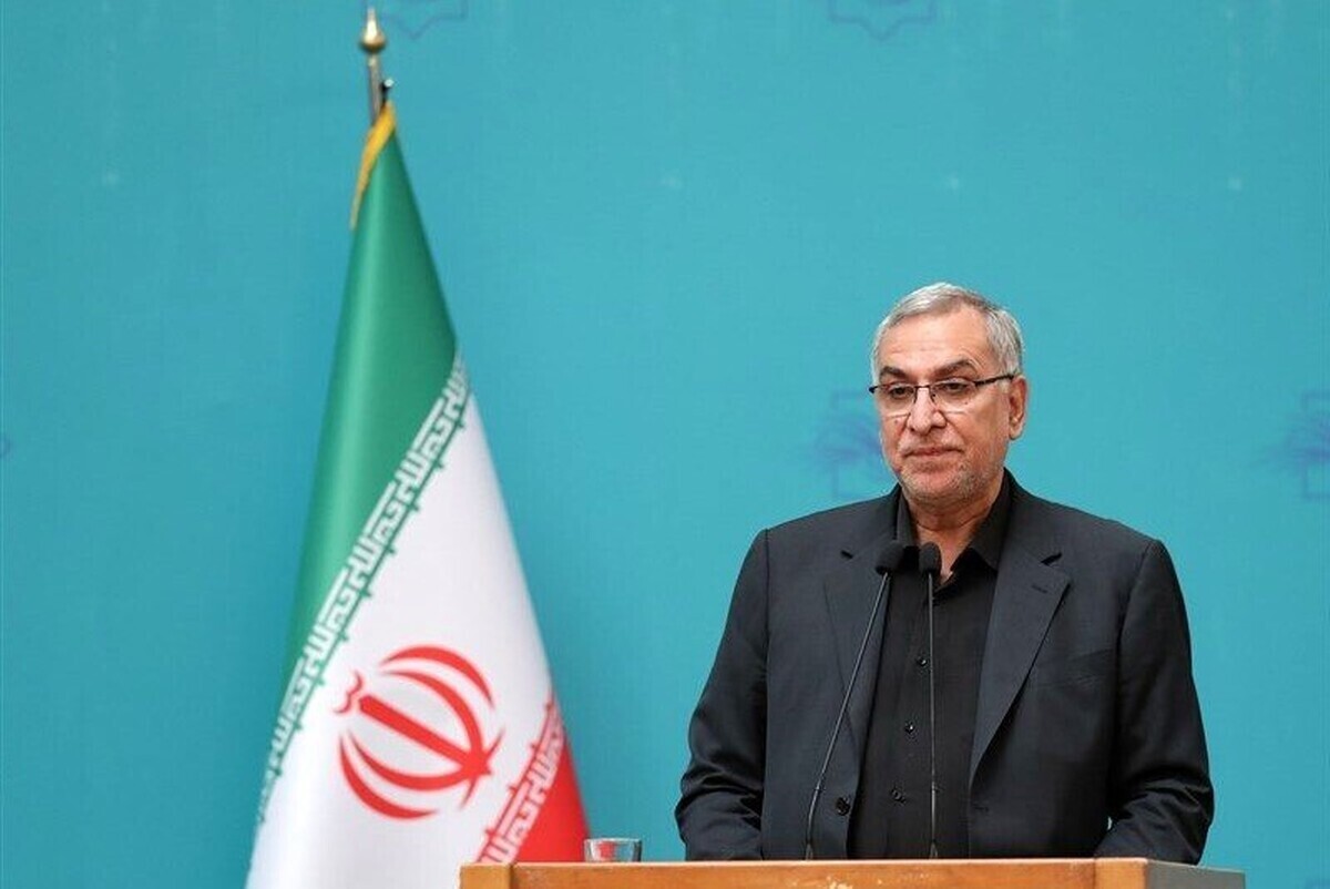 وزیر بهداشت گفت: ۱۰۰ درصد حق بیمه افراد واقع در ۳ دهک اول درآمدی از سوی دولت پرداخت می‌شود.