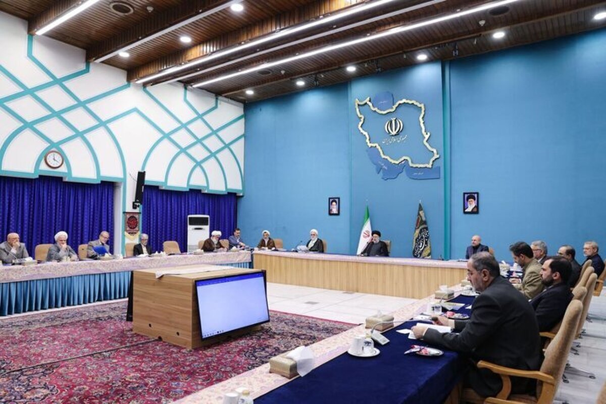 اعضای شورای‌عالی انقلاب فرهنگی مقرر کردند موارد اختلافی از جمله مصوبه کنکور ۱۴۰۳ در کمیسیون مشترک شورای‌عالی انقلاب فرهنگی و مجلس شورای اسلامی بررسی و مرتفع شود.