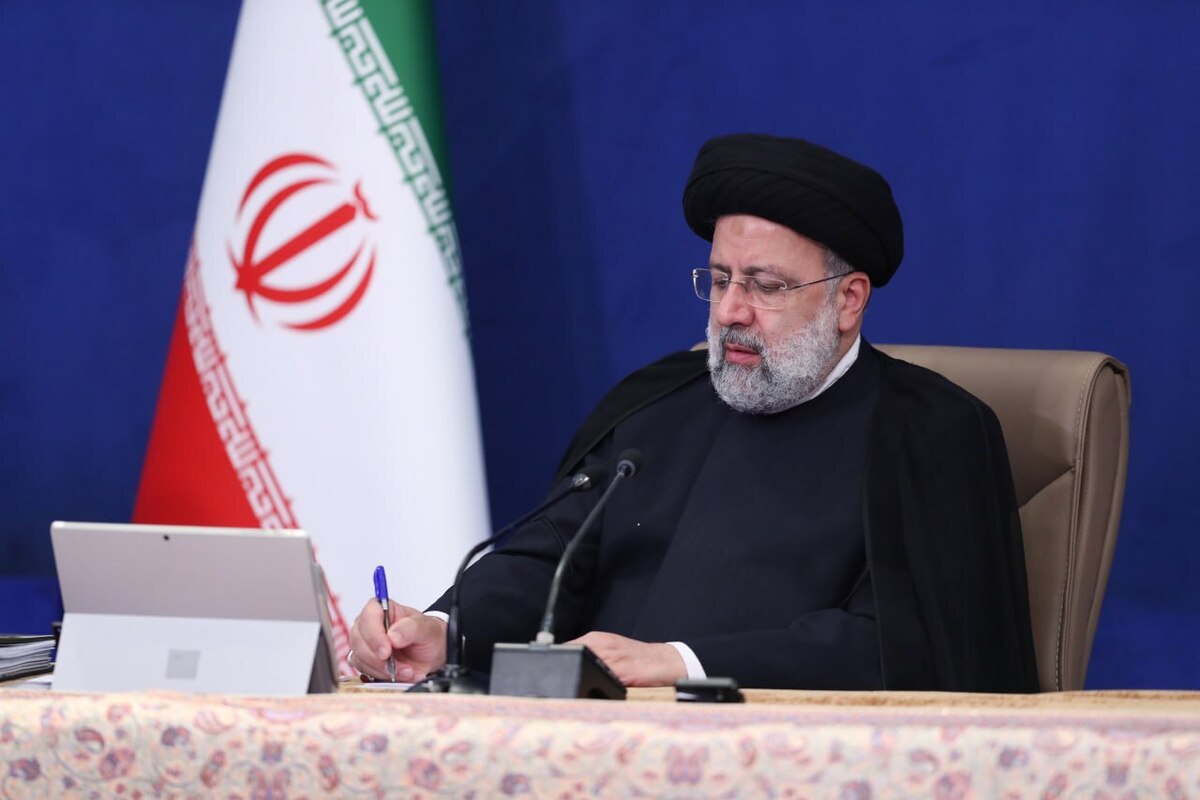 رئیس‌جمهور در نامه‌ای خطاب به وزیر کشور دستوراتی درراستای برگزاری هرچه بهتر راهپیمایی عظیم اربعین صادر کرد.