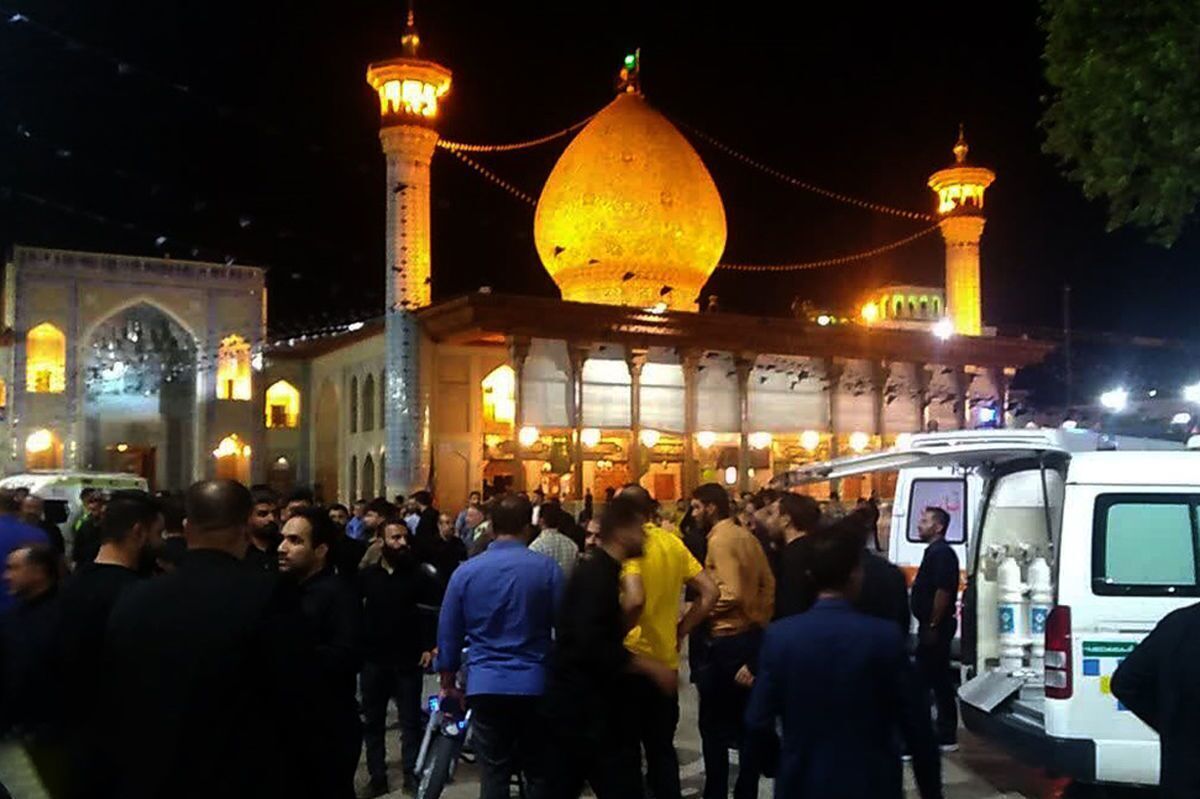 رحمت‌الله نوروزاف عامل حمله تروریستی شاهچراغ با اسم تشکیلاتی سلمان اسلم‌یار ابتدا از طریق فضای مجازی با یکی از سرپل‌های داعش ارتباط می‌گیرد.