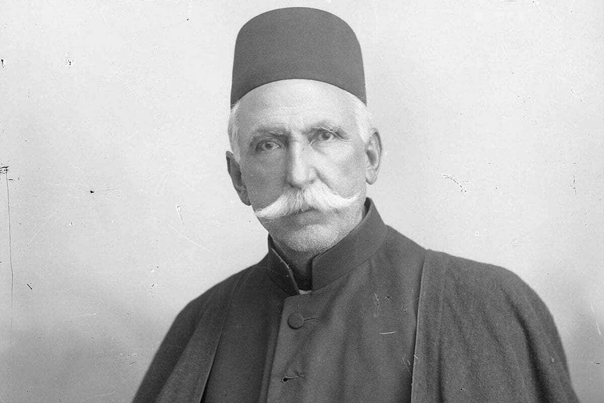 محمد غفاری، ملقب به «کمال‌الملک»، پس از ۹۳ سال زندگی پربار، در ۲۷ مردادماه ۱۳۱۹ درگذشت.