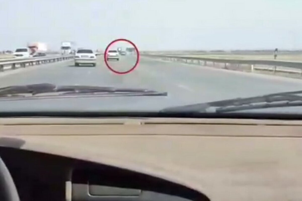 خودروی حامل بیش از ۳۵۰ کیلو موادمخدر در جریان تعقیب و گریز پس از تیراندازی تیم‌های عملیاتی پلیس مبارزه با مواد مخدر استان قم متوقف شد، در این عملیات سه سوداگر مرگ دستگیر شدند.