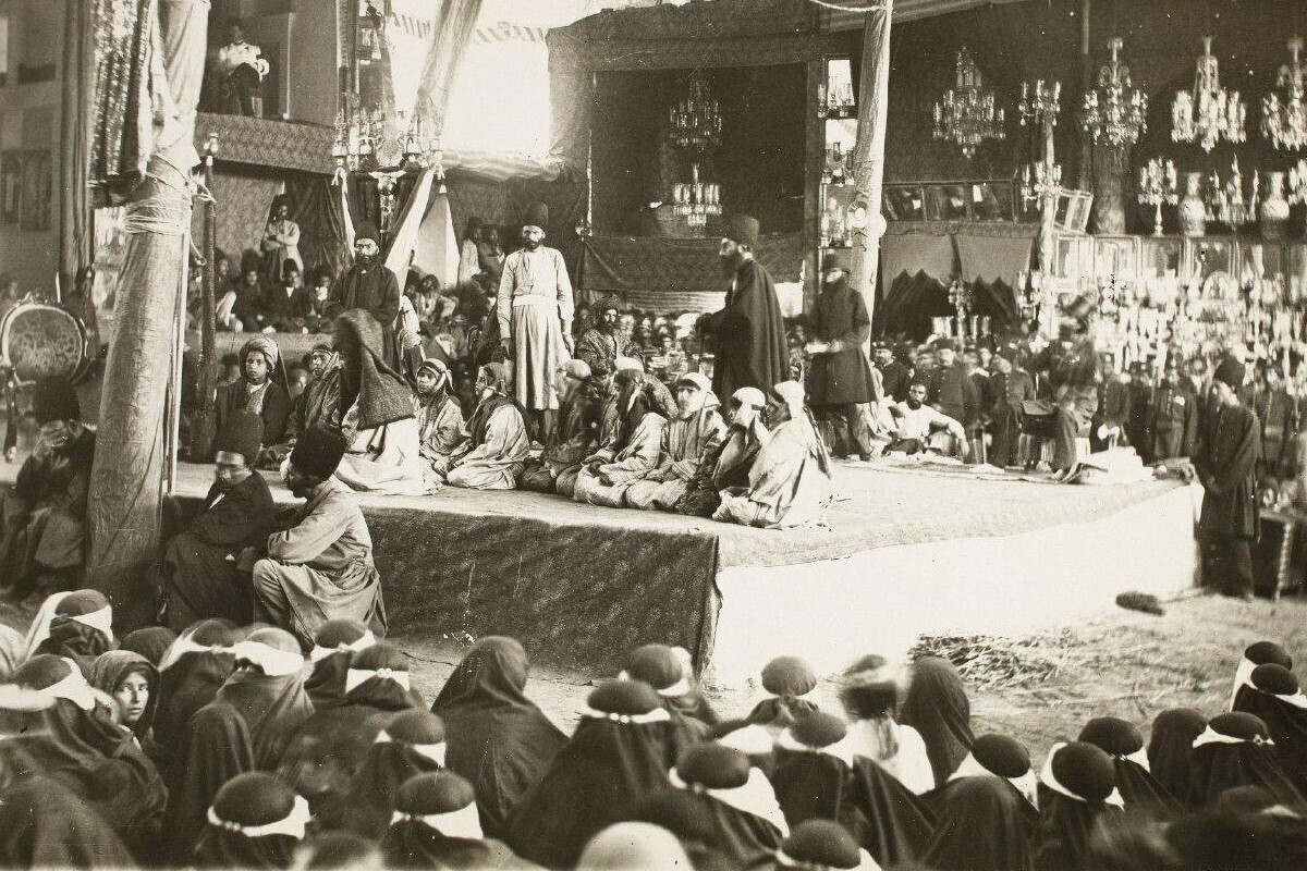 سال هاست که روایت کلاسیک و خطی عاشورا در حوزه تئاتر و سینما شکست خورده است؛ بنابراین، لازم است فرم‌های تازه‌ای را برای این کار امتحان کنیم.