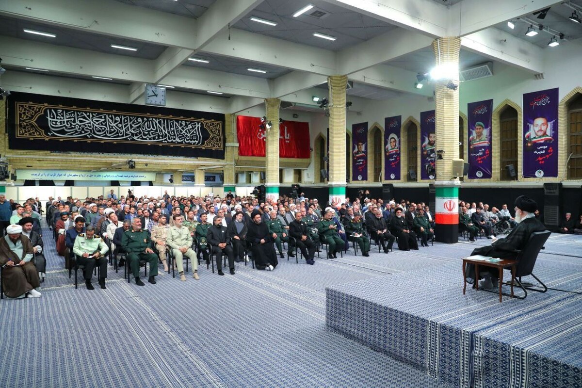 بیانات رهبر معظم انقلاب اسلامی در دیدار اعضای ستاد برگزاری کنگره ملی شهدای استان اردبیل که ۲۲ مردادماه ۱۴۰۲ برگزار شده بود، صبح امروز، یکشنبه (۱۴۰۲/۰۵/۲۹) در محل برگزاری این همایش در اردبیل منتشر شد.