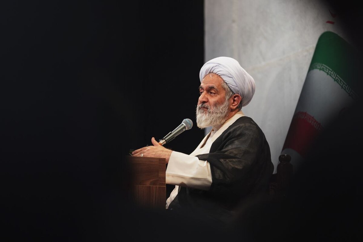 مشاور عالی فرمانده سپاه پاسداران گفت: هرچه به زمان انتخابات نزدیک می‌شویم از اعتراض و اغتشاش کاسته می‌شود، تقابل سیاسی افزایش می‌یابد و برنامه‌ریزی دشمن از بی‌ثباتی امنیتی به بی‌ثباتی سیاسی منتقل می‌شود.