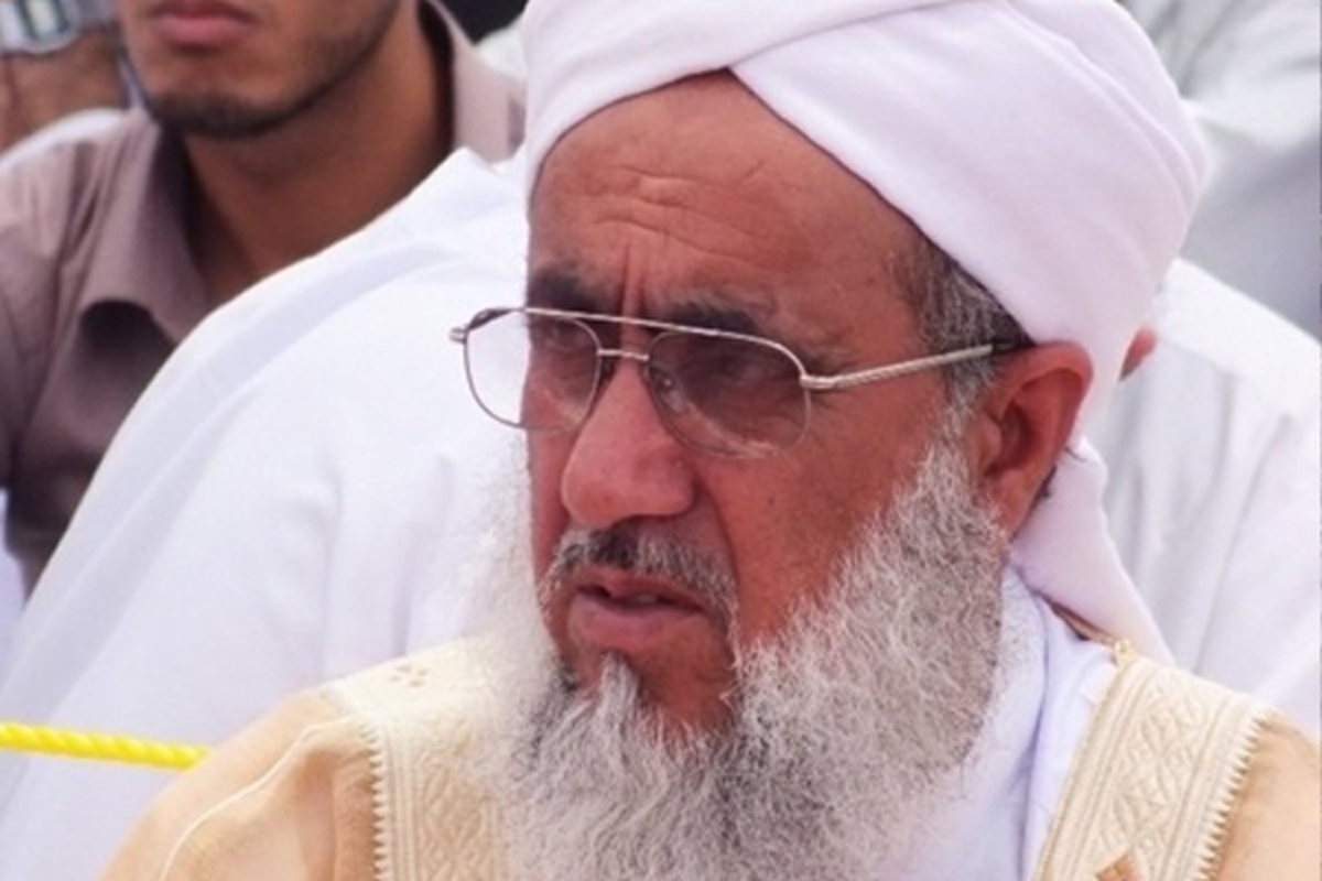 روابط عمومی دادگستری استان سیستان و بلوچستان اعلام کرد: مولوی فتحی محمد نقشبندی به اتهام تشویش اذهان عمومی از طریق سخنرانی های کذب، تهمت و افترا به نظام جمهوری اسلامی ایران و اقدام علیه امنیت ملی و تصرف غیر قانونی اراضی ملی بازداشت و برای وی پرونده قضایی تشکیل شد.