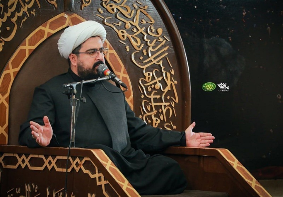 یک کارشناس مذهبی با بیان اینکه طلب رضایت امام، مقام معیت می‌آورد، گفت: برای رسیدن به مقام معیت امام باید ظاهر و باطنمان یکسان باشد.