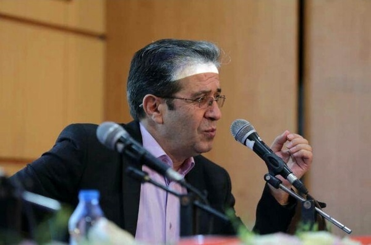 رئیس خانه صنعت و معدن خراسان رضوی گفت: در ۳ ماهه نخست سال جاری نیز رشد اقتصادی خراسان رضوی با ۴.۴ درصد رشد، جزو ۵ استان برتر کشور بوده است.