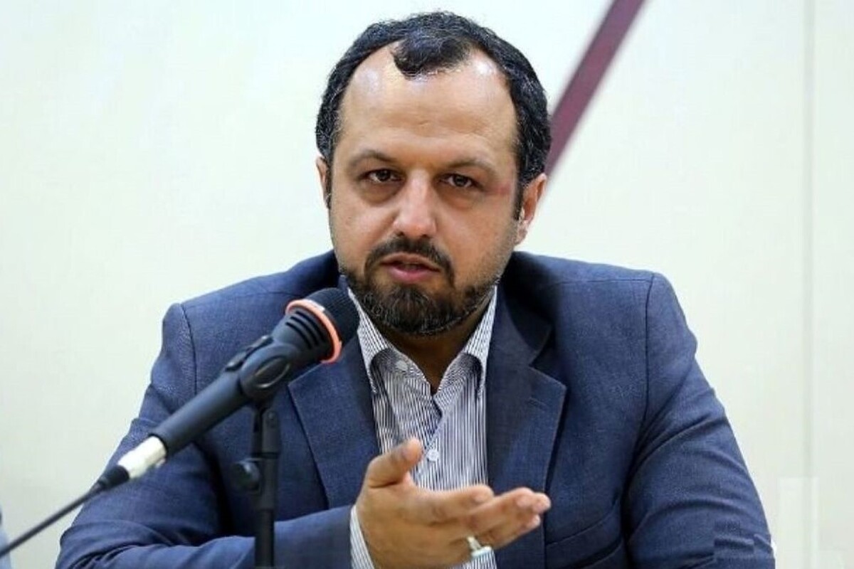وزیر امور اقتصادی و دارایی گفت: بانک ملی ایران باید هرچه سریع‌تر بنگاه‌های غیرضروری خود را واگذار کند.