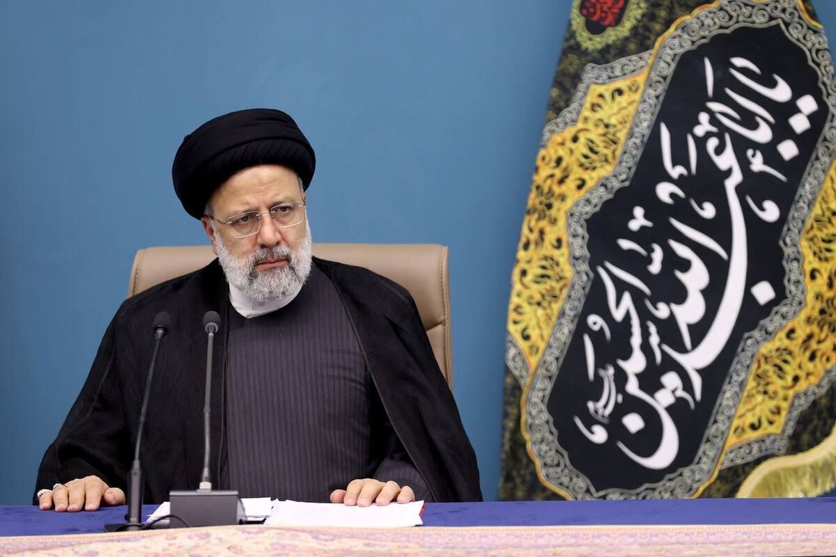 رئیس جمهور گفت: نظارت جدی در نحوه فروش و قیمت‌گذاری بلیت، بررسی دقیق امکانات طرف عراقی و استفاده از ظرفیت نیروهای مردمی، مورد تاکید است.