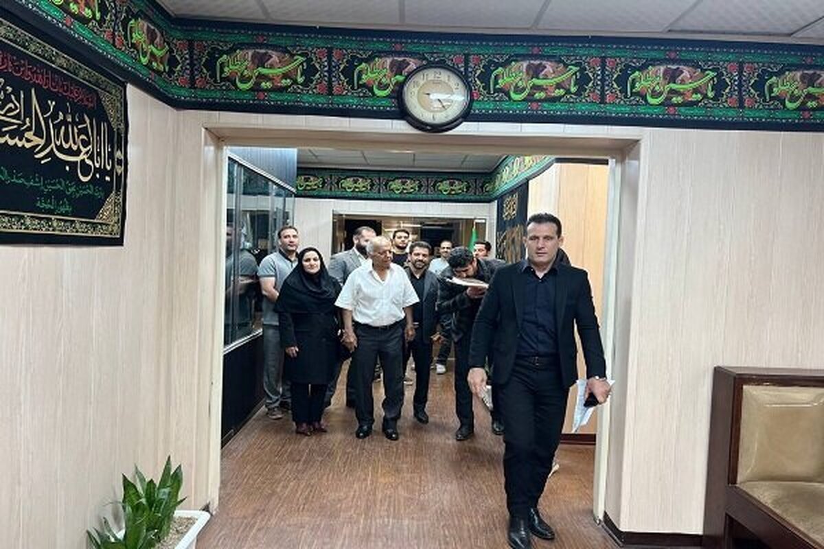 رئیس فدراسیون جودو پس از حکم رفع تعلیق فعالیتش و بعد از ۵۴ روز و با استقبال پیشکسوتان و قهرمانان به این فدراسیون برگشت.