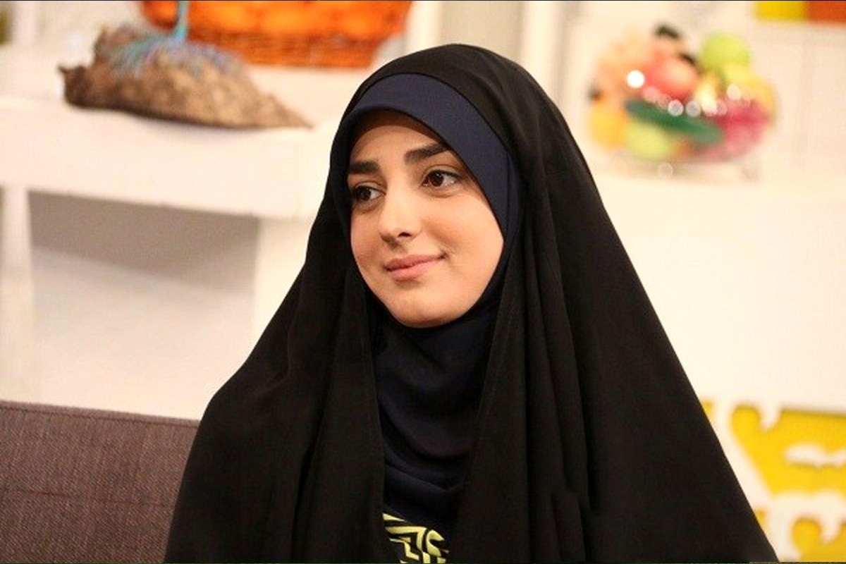 ستاره قطبی، همسر شهرام شکیبا، در برنامه «از سرگذشت» درباره ماجرای عجیب ازدواج اول و طلاقش گفته است.