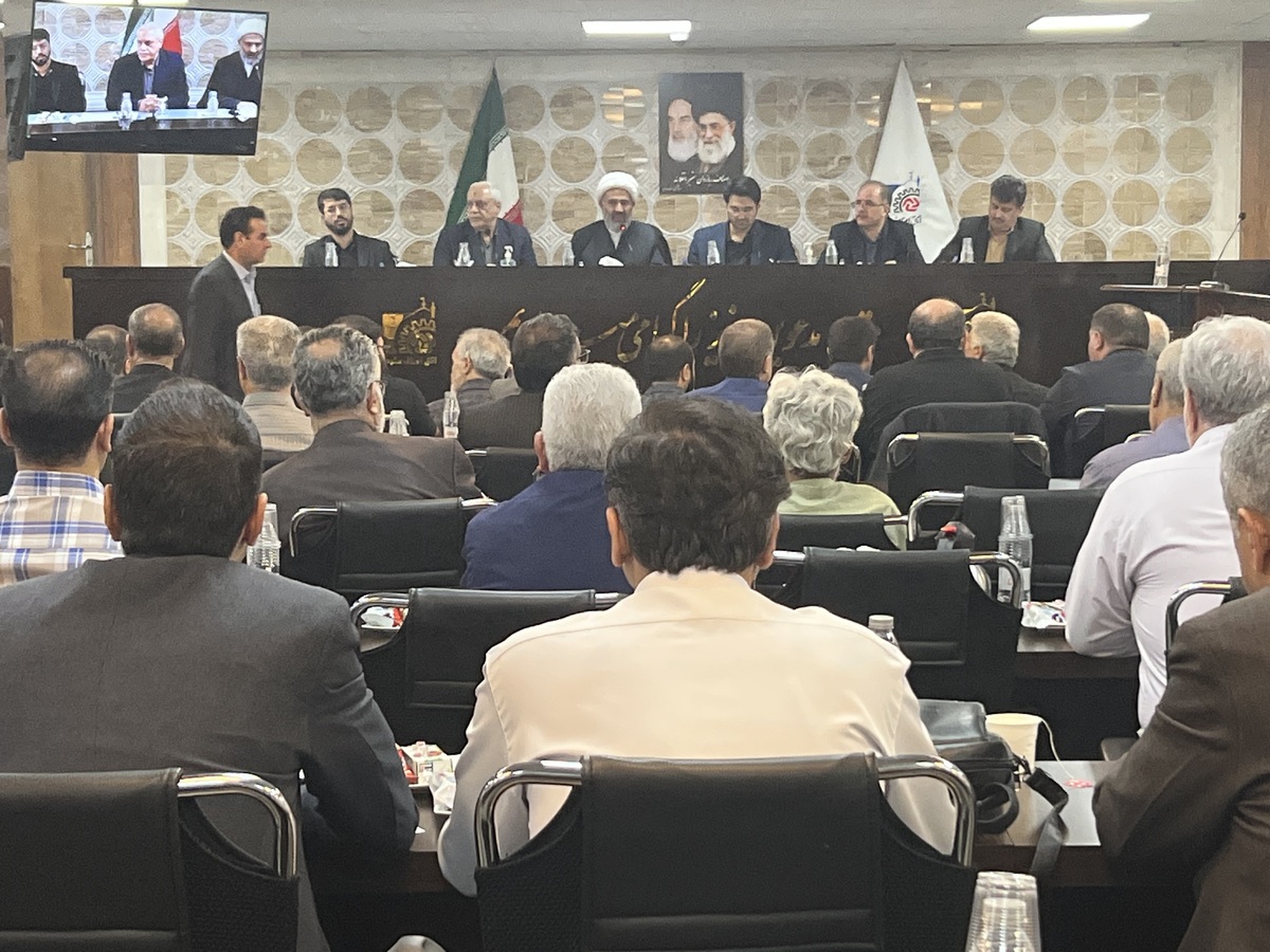 رئیس سازمان امور مالیاتی کشور گفت: بیش از ۵۰درصد اصناف در سال گذشته مالیاتشان صفر مطلق بوده و متوسط مالیاتی که‌ گرفتیم حدود پنج میلیون تومان بوده است.