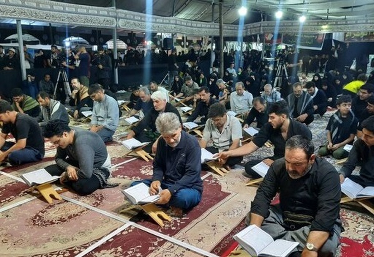 شبکه قرآن و معارف سیما امسال برای نخستین بار در موکبی مستقل جلسات تلاوت قرآن کریم با حضور قاریان بین المللی برپا کرده است.
