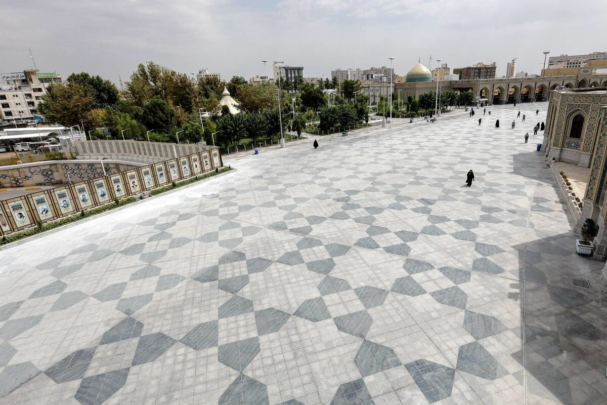 عملیات سنگ‌فرش و بهسازی نور محدوده بست طبرسی تا شیرازی در حرم مطهر رضوی به پایان رسید.