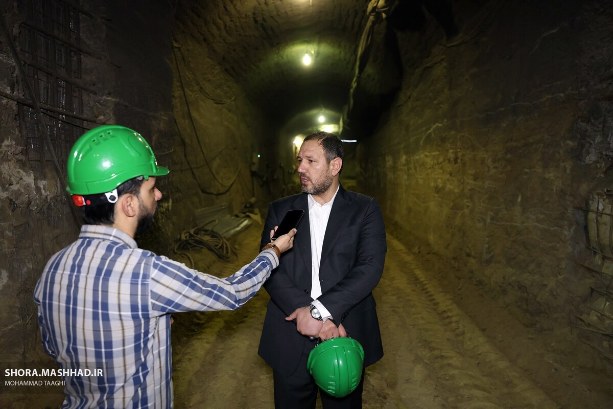 سخنگوی شورای اسلامی شهر مشهدمقدس گفت: بازدید مدیران ارشد استان از پروژه‌های کلانِ‌شهری می‌تواند بسیاری از موانع مالی و قانونی که مدیریت شهری در روند اجرای پروژه‌ها با آن روبه‌روست را مرتفع کند.