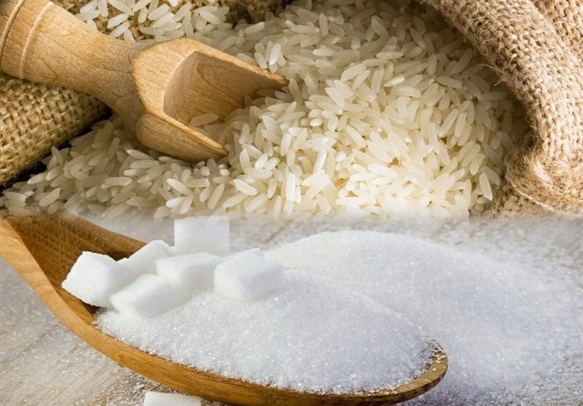 رئیس اتحادیه بنکداران مواد غذایی گفت: در حال حاضر به‌علت افزایش عرضه نسبت به تقاضا برای برنج ایرانی قیمت این محصول نصف شده است.