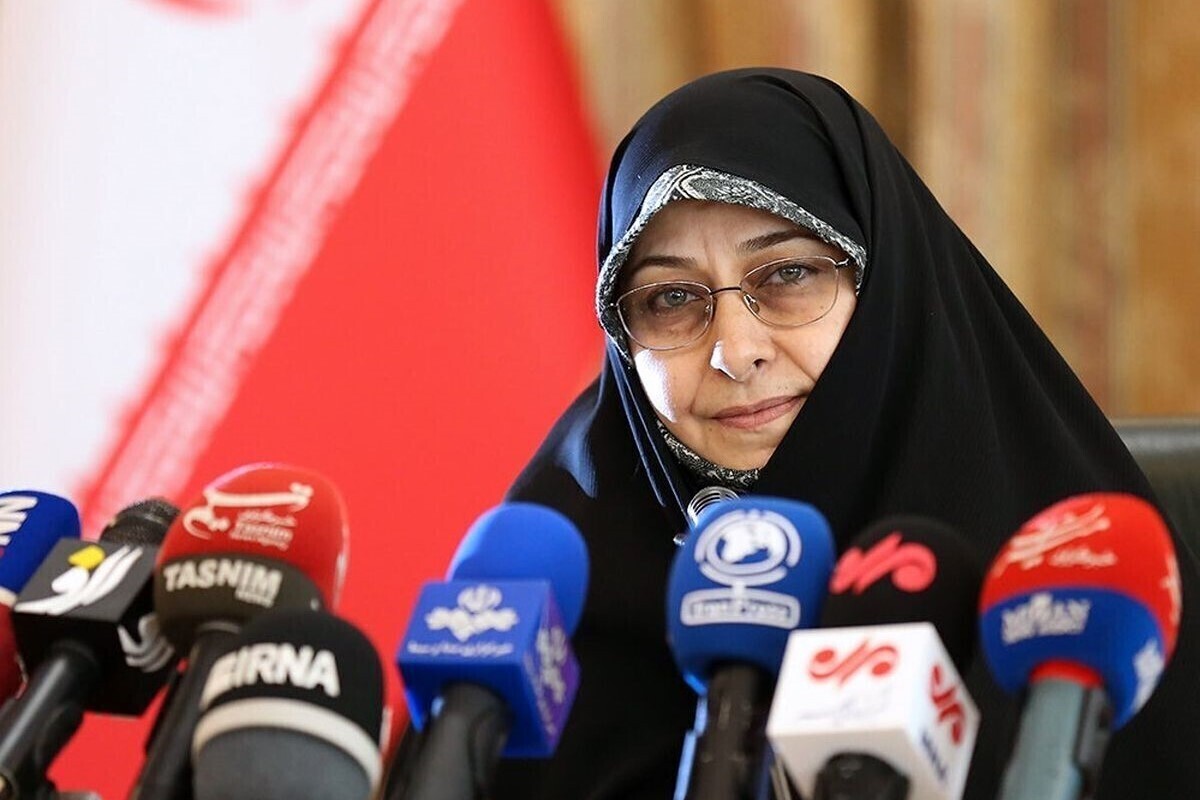 معاون امور زنان و خانواده رئیس جمهوری از اجرای چهار دسته تسهیلات ویژه زوجین دهه شصتی روستایی خبر داد و گفت: ما چهار امتیاز و حمایت شامل تسهیلات اشتغال، تسهیلات ویژه ازدواج به جز تسهیلات عام ازدواج، کالابرگ جهیزیه و بیمه اجتماعی را برای زوجین دهه شصتی در روستاها در نظر گرفته‌ایم.