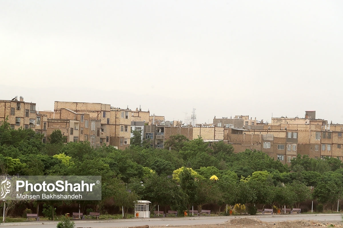 کارشناس مرکز پیش‌بینی هواشناسی خراسان رضوی ضمن اشاره به اینکه مشهد در روز چهارشنبه آسمانی صاف همراه با وزش باد خواهد داشت، گفت: وزش باد شدید در سطح استان ادامه دارد.