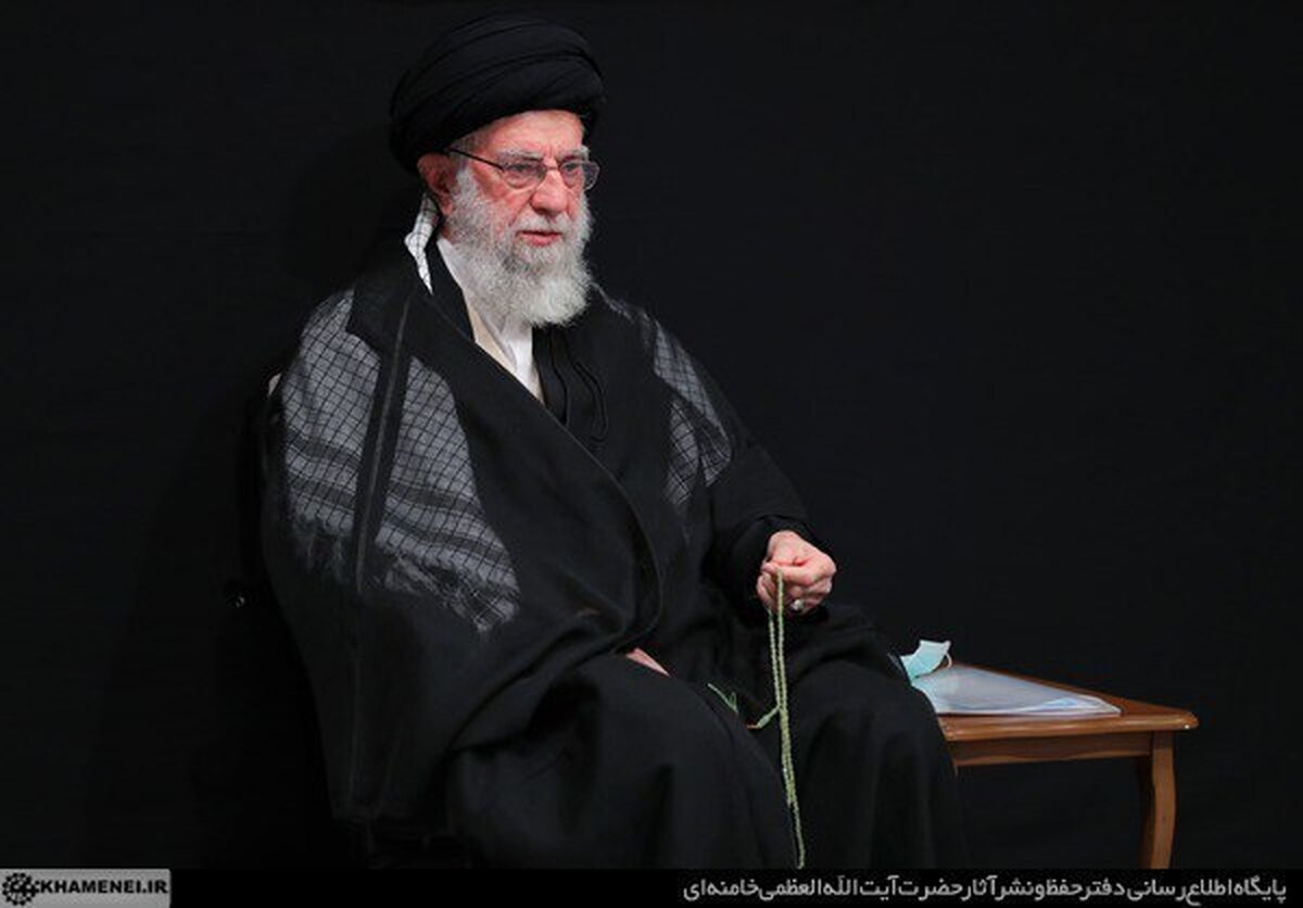 عزاداری هیئت‌های دانشجویی دانشگاه‌های سراسر کشور به مناسبت اربعین حسینی(ع) با حضور رهبر معظم انقلاب آغاز شد.