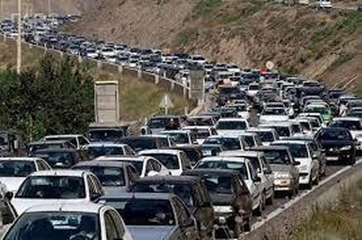 طبق گفته رئیس مرکز اطلاعات و کنترل ترافیک پلیس راهور فراجا، تردد از محور جنوب به شمال محور چالوس تا اطلاع بعدی ممنوع است.