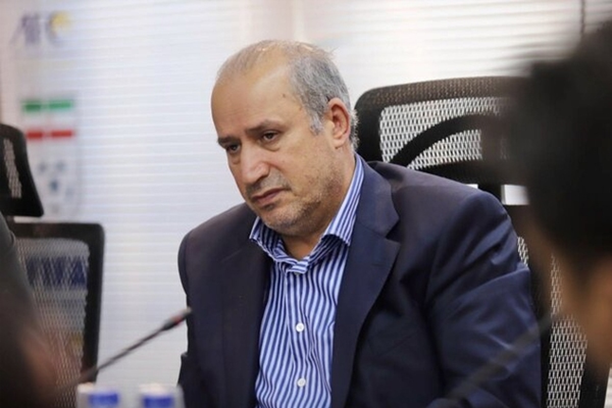 رئیس فدراسیون فوتبال به محل برگزاری مسابقه دربی تهران بین تیم های استقلال و پرسپولیس واکنش نشان داد.