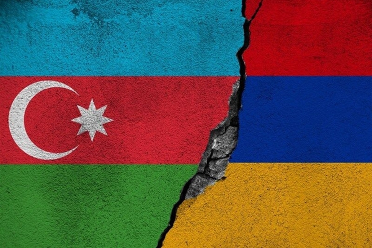 نیکول پاشینیان نخست وزیر ارمنستان در تماس تلفنی با امانوئل مکرون رئیس جمهور فرانسه آمادگی خود را برای مذاکرات فوری با الهام علی اف رئیس جمهور آذربایجان به منظور کاهش تنش در مرزهای دو کشور اعلام کرد.