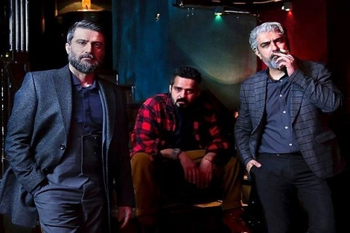 پخش نشدن قسمت دوازدهم سریال «آمستردام» که مقارن با پایان فصل اول سریال عنوان شده است، به دلیل عدم انجام تعهدات پلتفرم و اختلاف حادث‌شده با گروه تهیه و تولید سریال، پخش سریال را همچنان با مشکل روبرو کرده است.